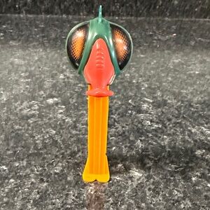 Vintage PEZ Bugz Sam Snuffle the Fly 2000